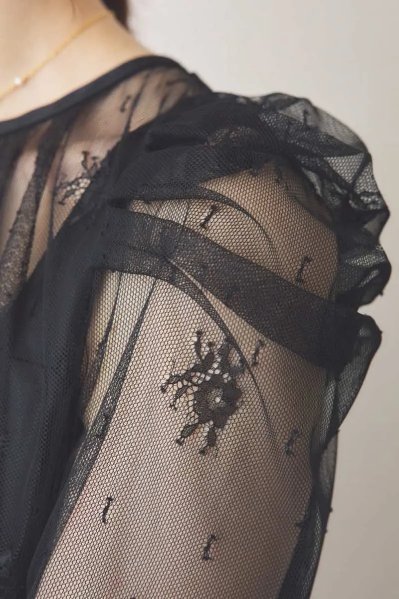 ブラックの総レースボレロ付きバックデザインドレス