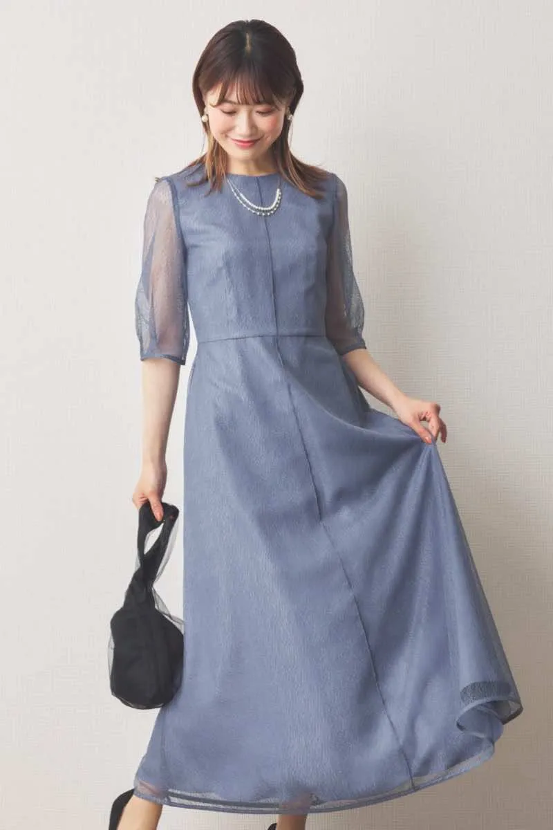 ブルーのメロンチュールシアードレス