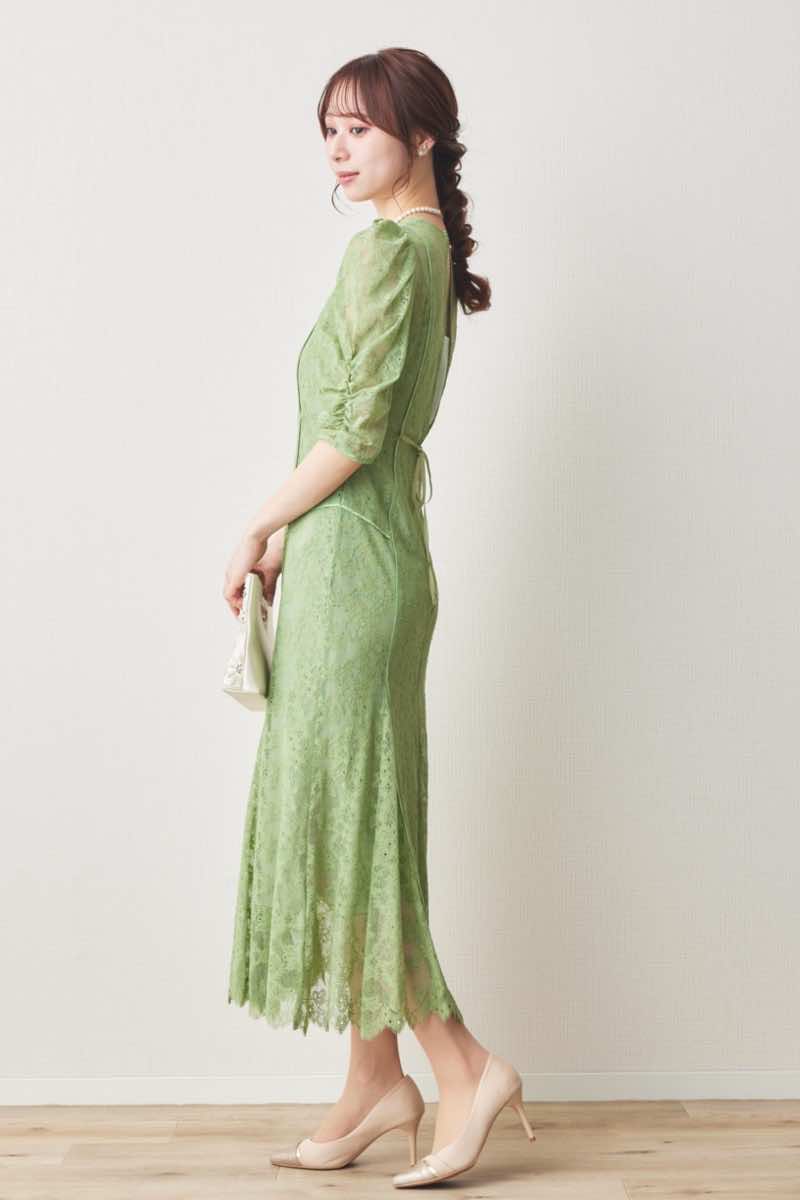 ライトグリーンのフラワーレースマーメイドドレス