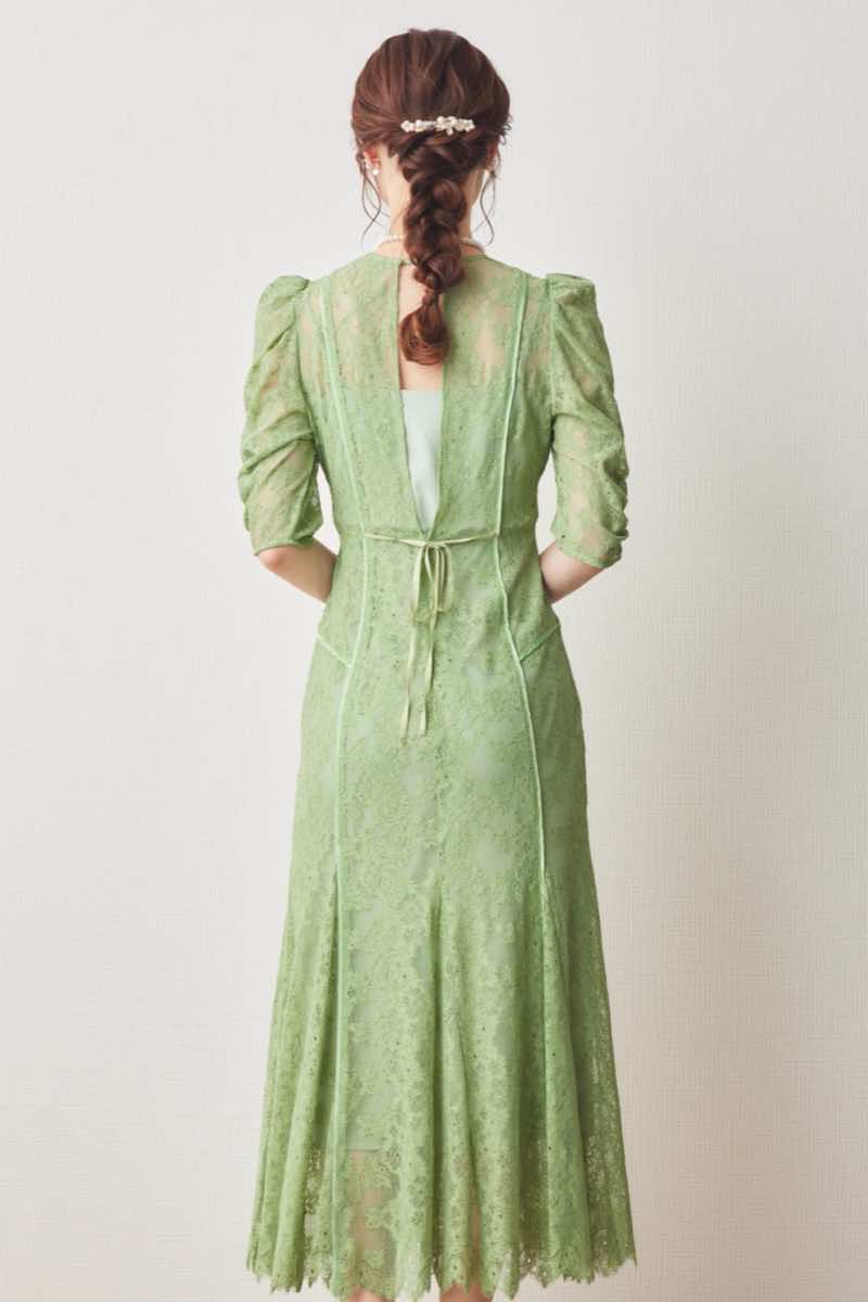 ライトグリーンのフラワーレースマーメイドドレス