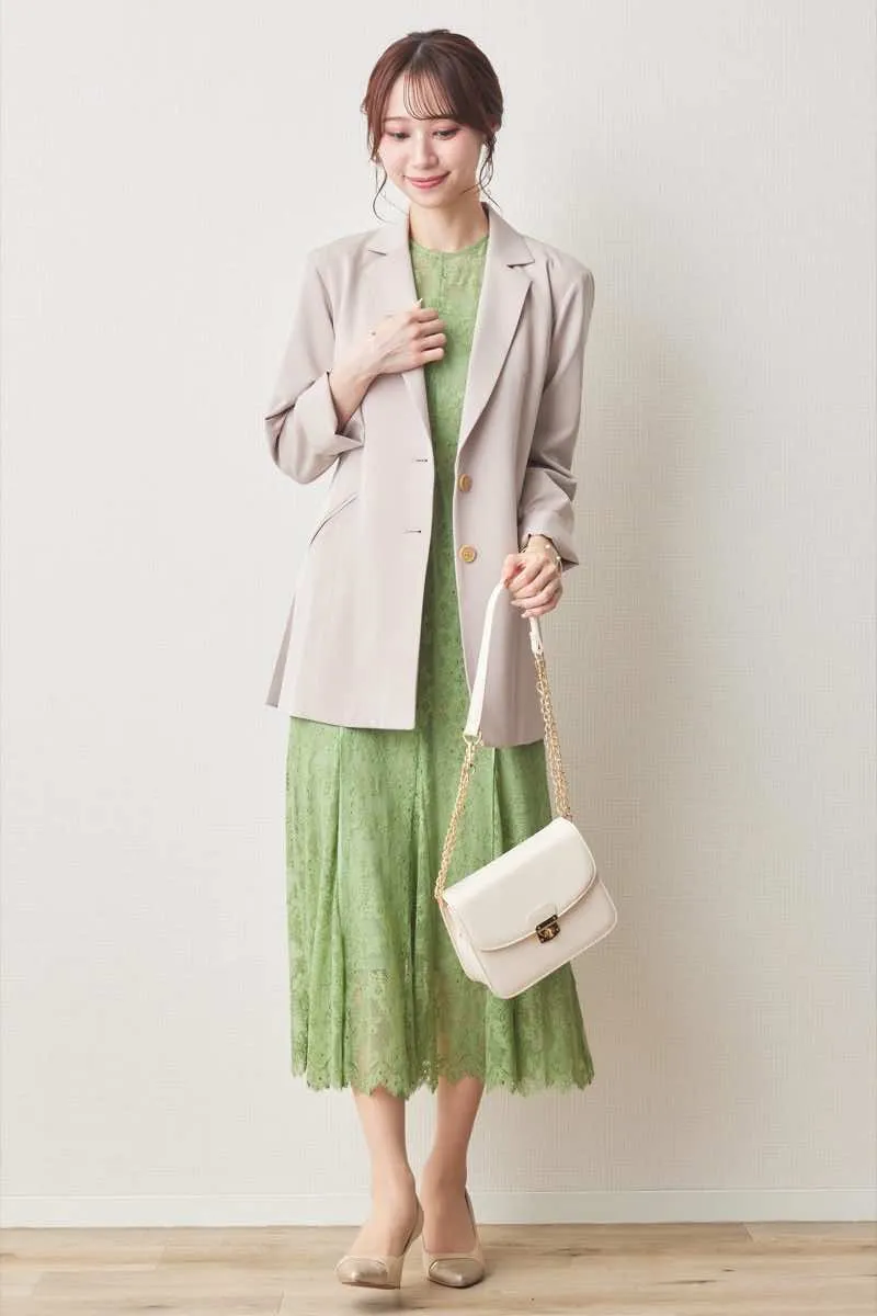 ライトグリーンのフラワーレースマーメイドドレス