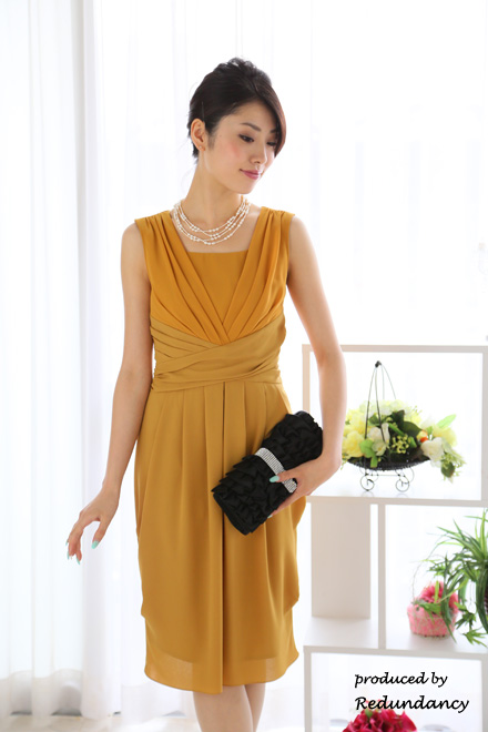 マスタードイレローのシャーリングタイトドレスコーディネートセット