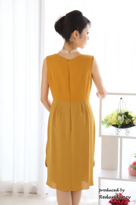 マスタードイレローのシャーリングタイトドレスコーディネートセット
