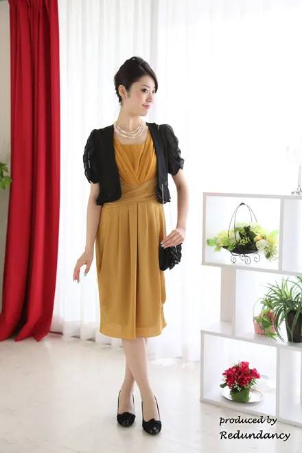 マスタードイレローのシャーリングタイトドレスコーディネートセット