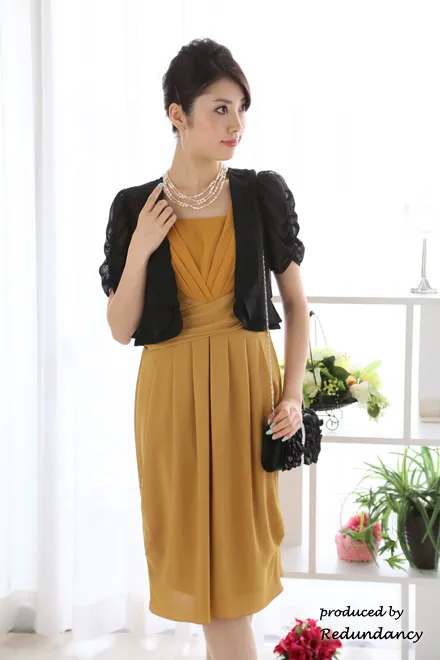 マスタードイレローのシャーリングタイトドレスコーディネートセット