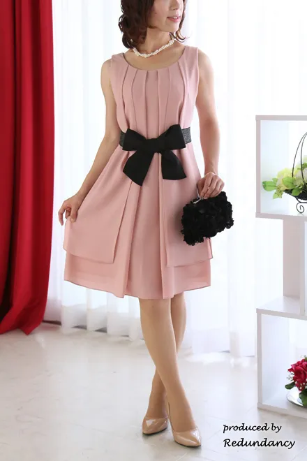 ピンクのウエストリボン付きドレスコーディネートセット