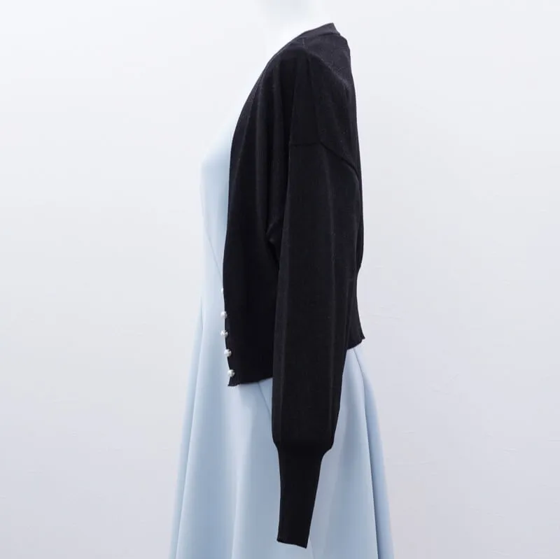 ブラックのラメ入りカーディガン