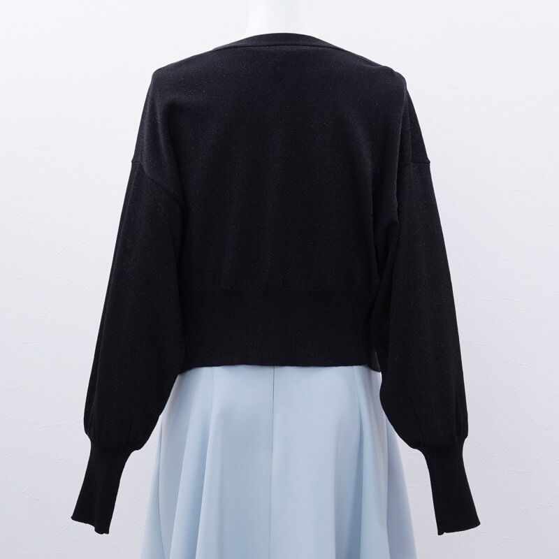 ブラックのラメ入りカーディガン