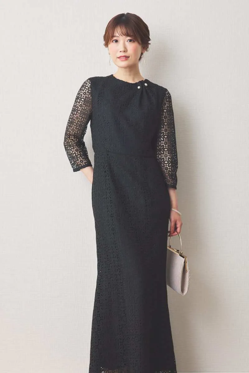 ブラックのラメクロシェレースドレス [ 店頭販売価格 38,500円 ]