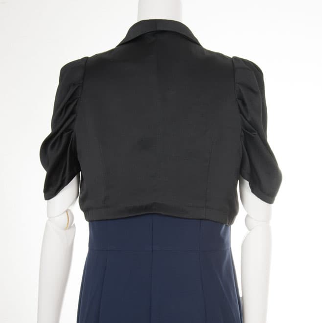 ブラックサテンのジャケット風ボレロ