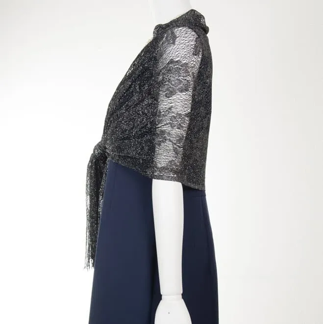 ブラックのラメ入り花柄レースストール