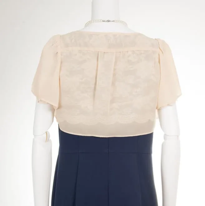 ベージュのリバーシブルボレロ