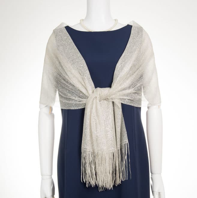 ゴールドのラメ入りストール