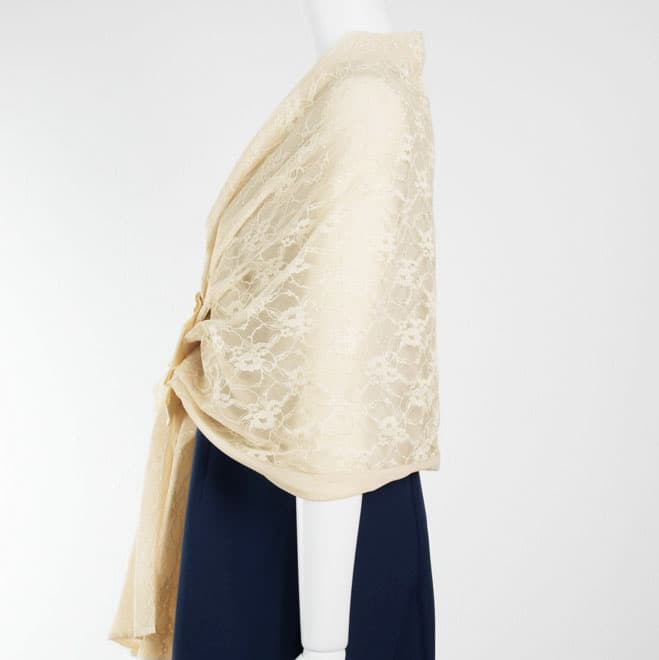 ベージュのレースストール(ホック付)