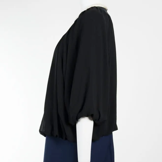 ブラックのポンチョ風ボレロ