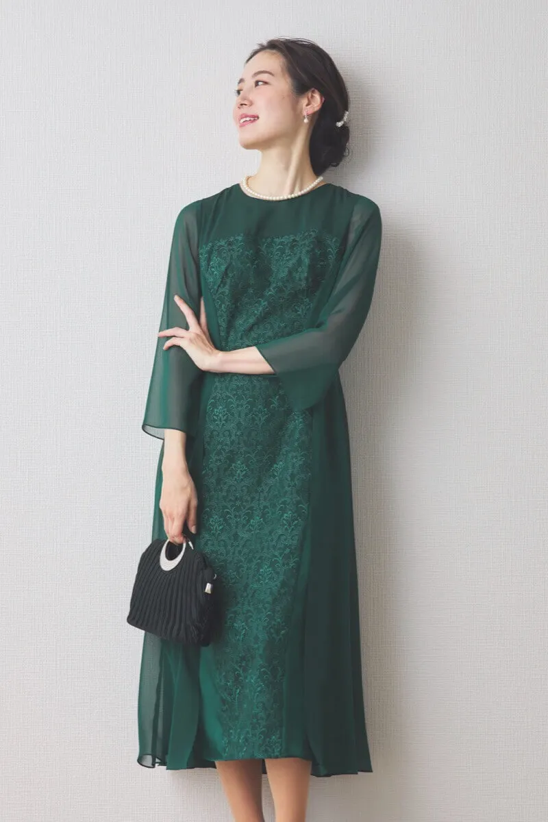グリーンのラメ刺繍シフォン切替ドレス [ 店頭販売価格 56,100円 ]