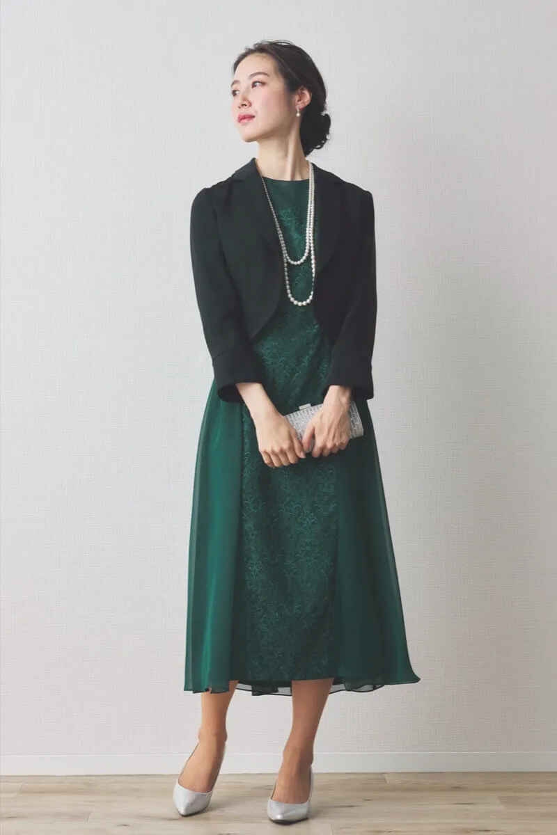 グリーンのラメ刺繍シフォン切替ドレス [ 店頭販売価格 56,100円 ]