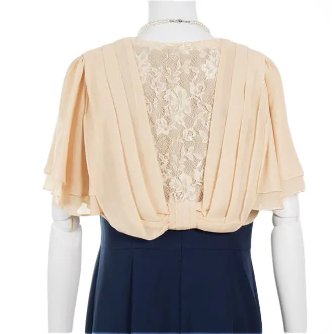 ベージュの背中レースの半袖ボレロ