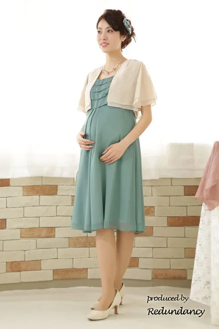 ベージュの背中レースの半袖ボレロ