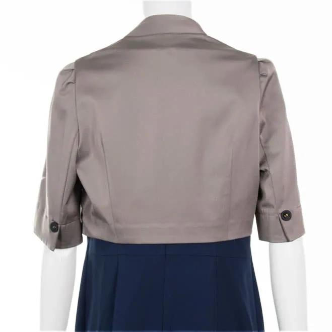 グレーブラウンの5分袖ジャケット