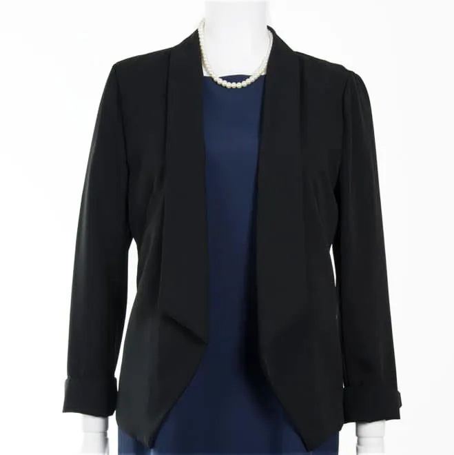 ブラックのシンプル長袖ジャケット