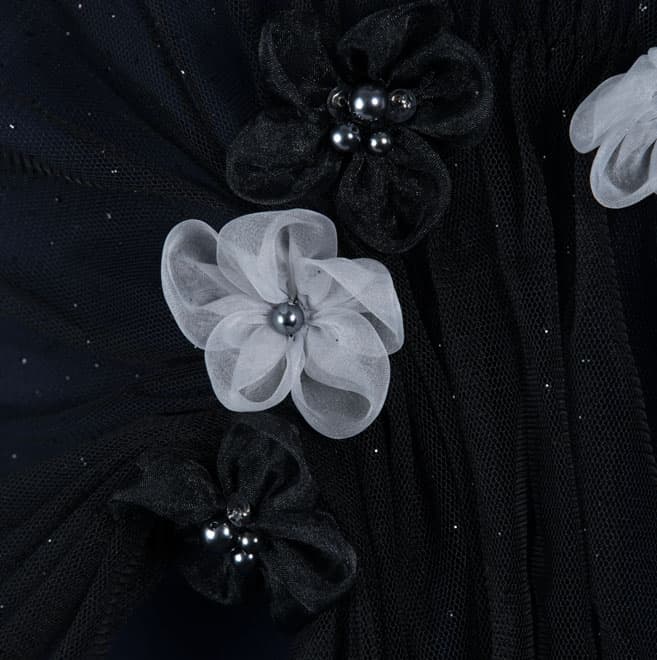 ブラックの花付きラメ入りストール