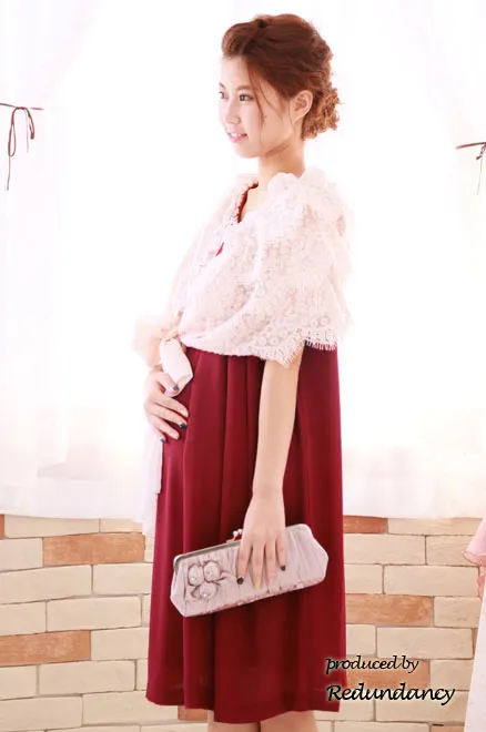 ピンクベージュのもこもこレースストール