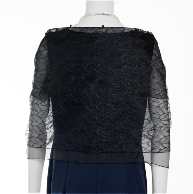 ブラックのリーフ柄二重ストール