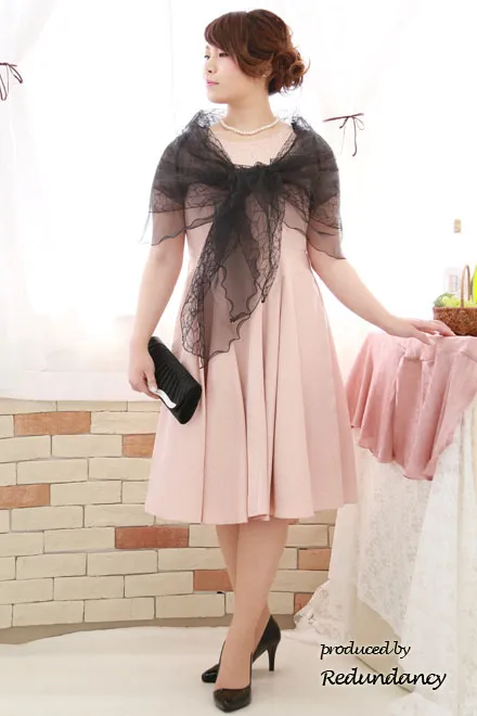 ブラックのリーフ柄二重ストール