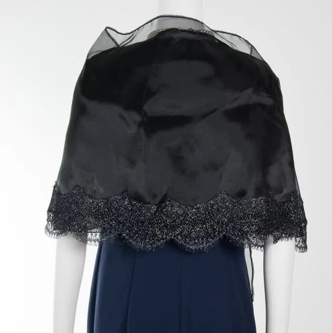 ブラックの袖付きオーガンジーストール