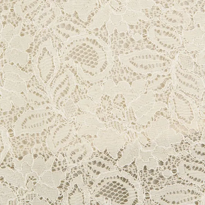 ベージュの総レース袖付きストール