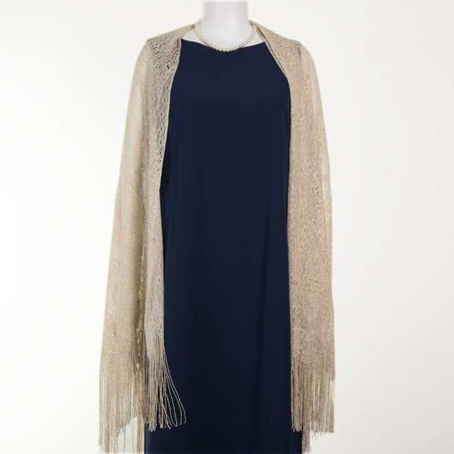 ゴールドのラメレースストール