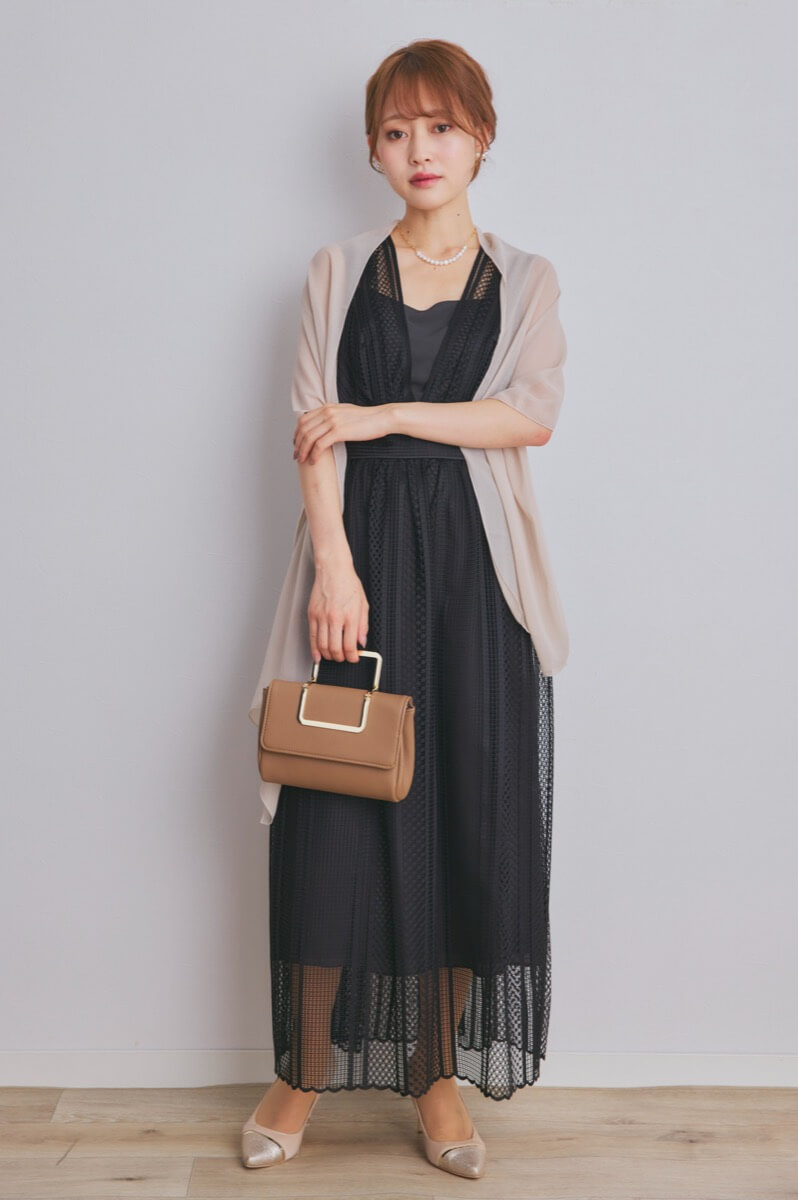 ブラックのストライプレースドレスコーディネートセット