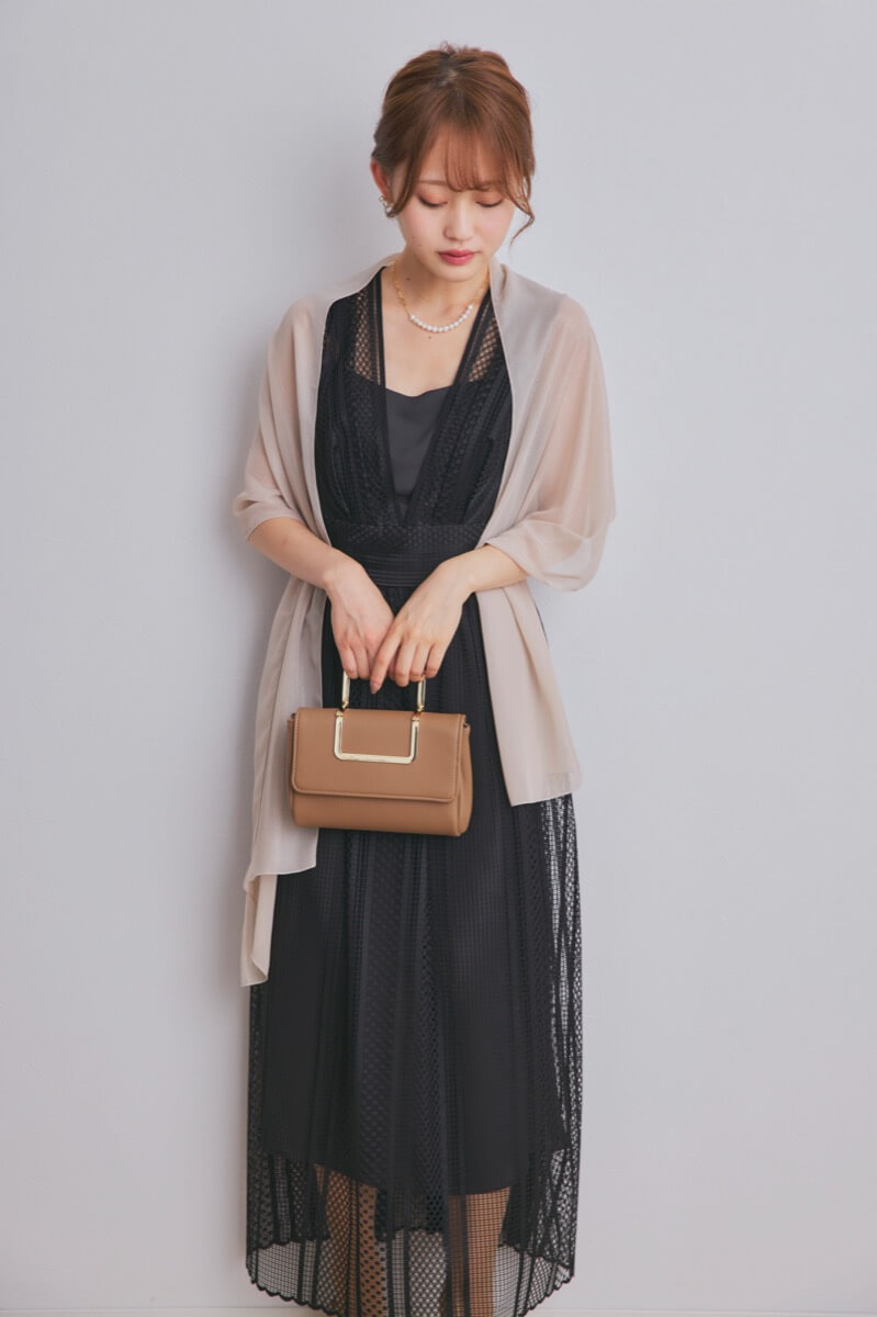 ブラックのストライプレースドレスコーディネートセット