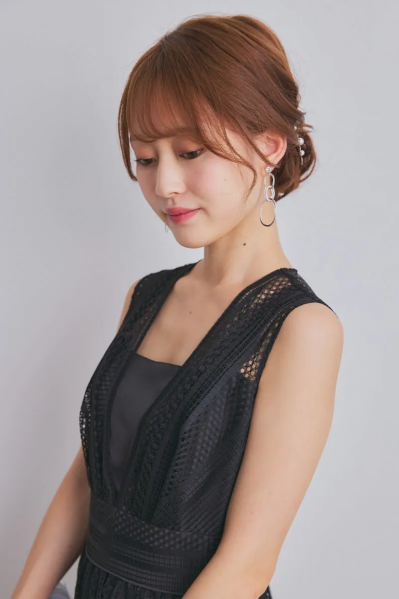 ブラックのストライプレースドレスコーディネートセット