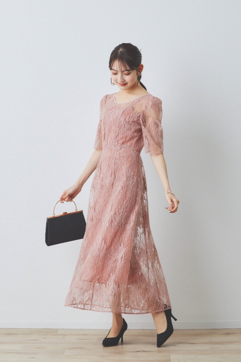 サーモンピンクのスパンコールアネモネドレス