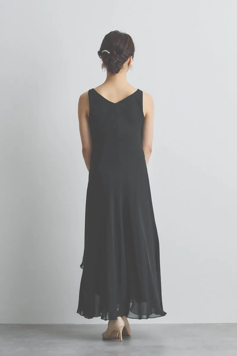 ブラックのシフォンドレープロングドレス [ 店頭販売価格 37,000円 ]