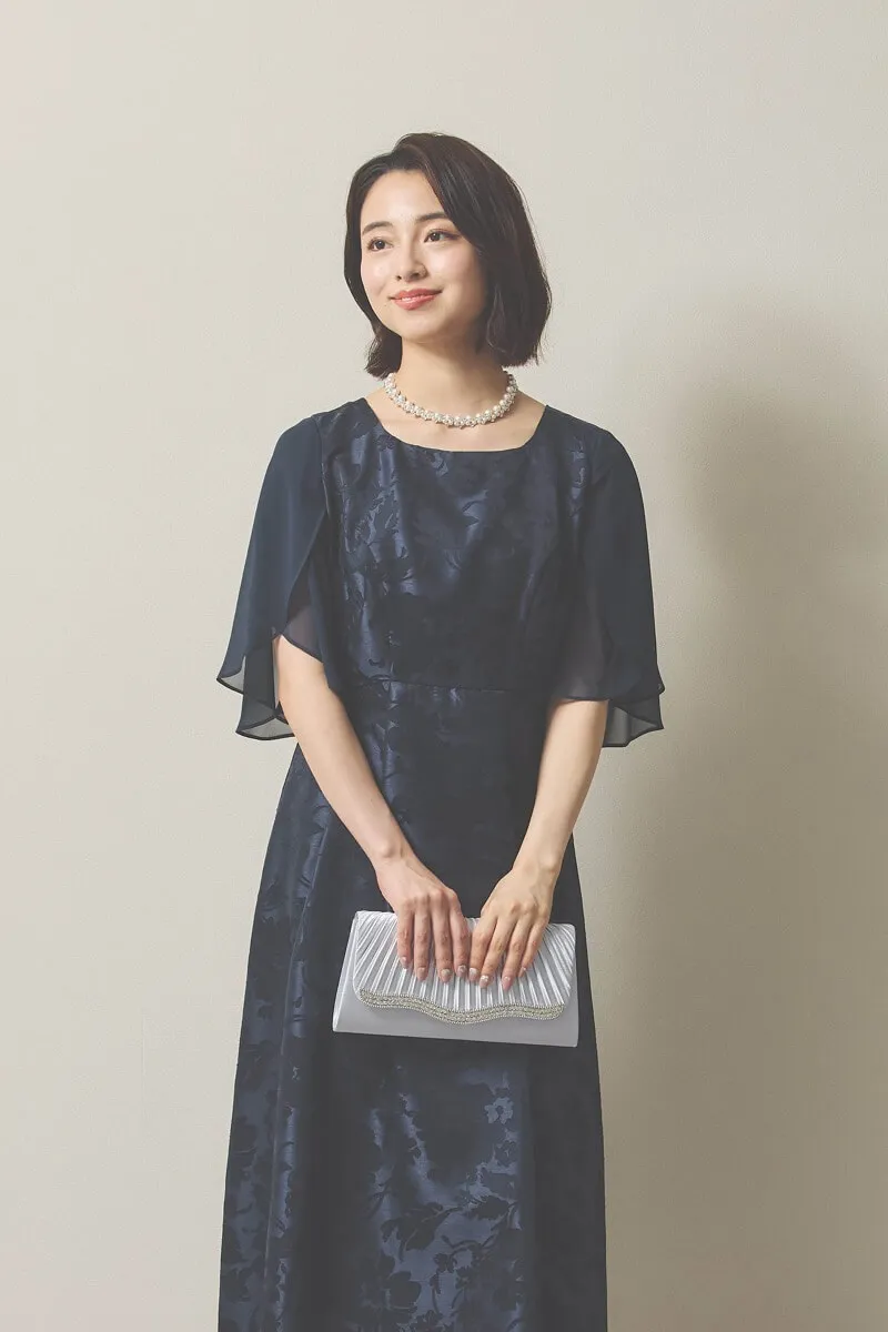 ネイビーのシフォンスリーブ花模様ドレス [ 店頭販売価格 42,900円 ]