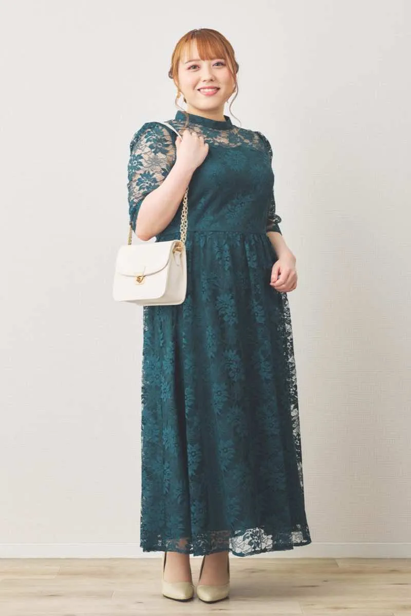 グリーンのフラワーレースハイネックドレス