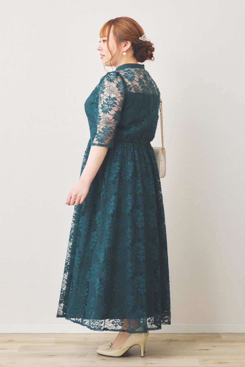 グリーンのフラワーレースハイネックドレス