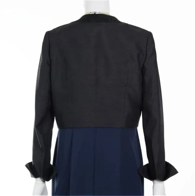 ブラックの襟なし長袖ジャケット