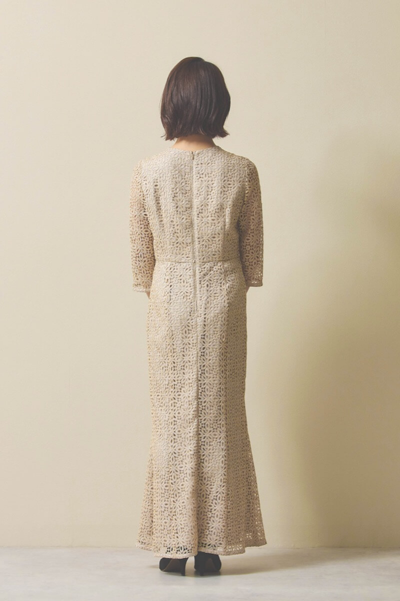 ゴールドのラメクロシェレースドレス [ 店頭販売価格 38,500円 ]