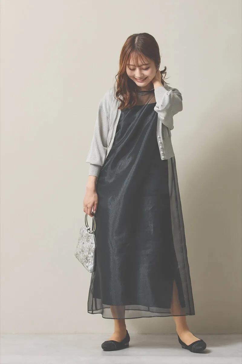 ブラックのアシメフリルオーガンジードレス