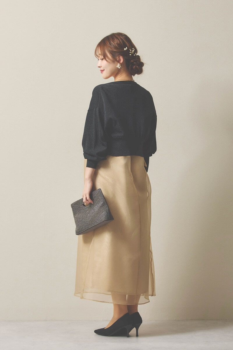 ベージュのアシメフリルオーガンジードレス