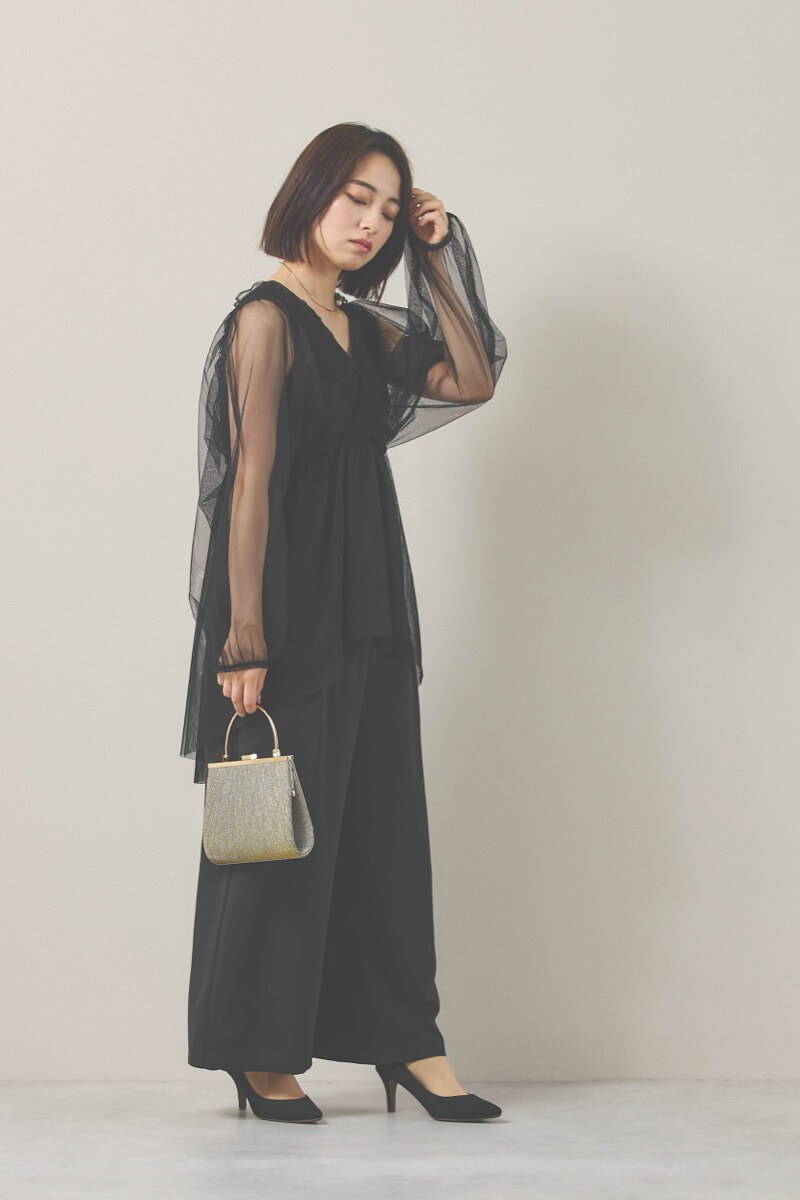 ブラックのチュールブラウス付きオールインワンドレス