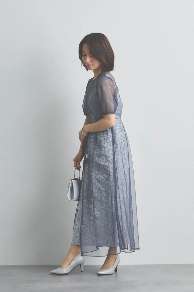 ブルーグレーのプリントジャガード×チュールドレス