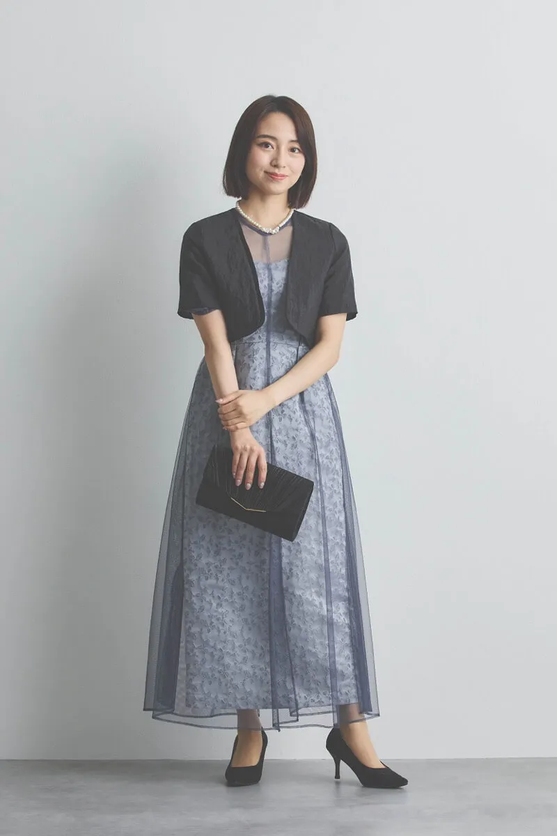 ブルーグレーのプリントジャガード×チュールドレス