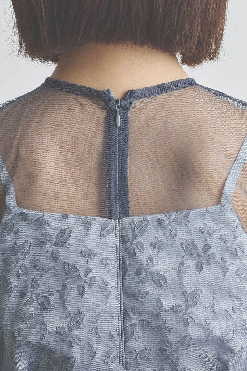 ブルーグレーのプリントジャガード×チュールドレス