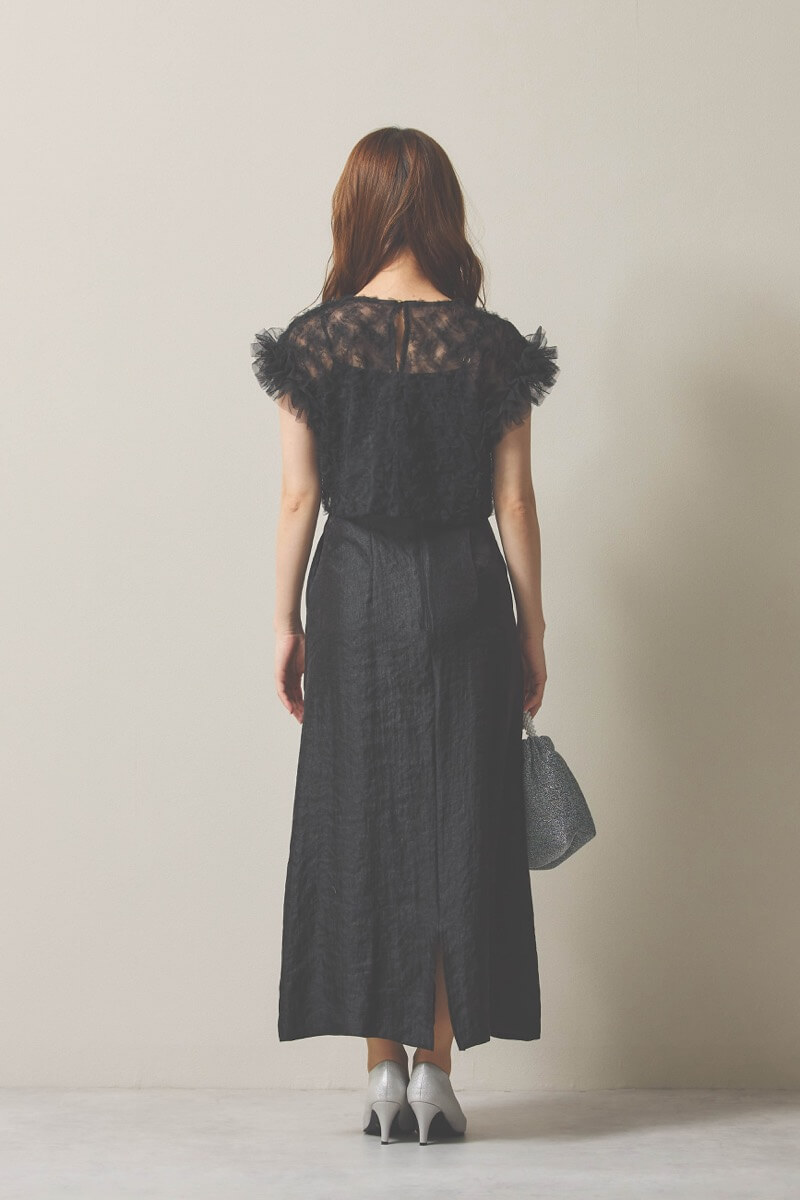 ブラックのボリュームチュールブラウスセットドレス