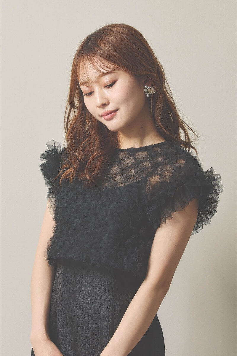 ブラックのボリュームチュールブラウスセットドレス